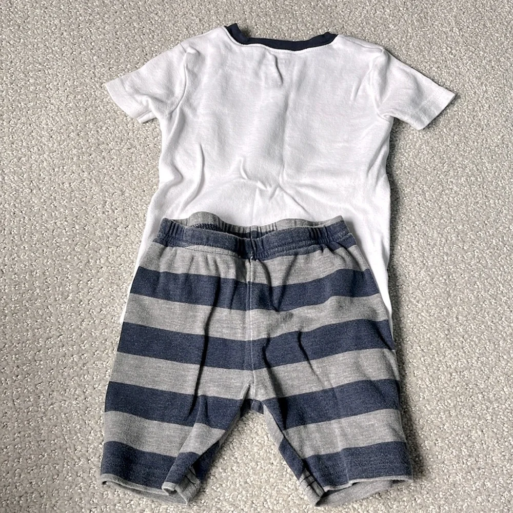 2T Carter’s Pajamas
